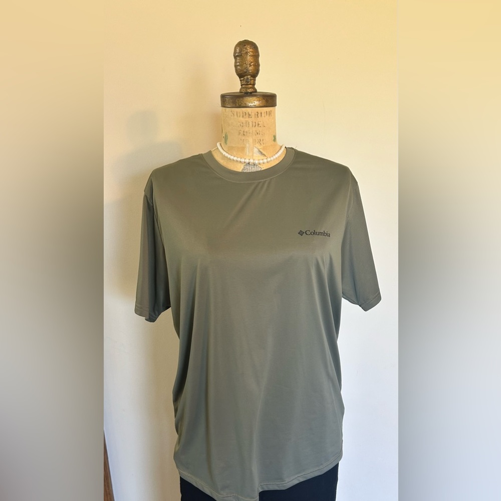 Columbia Women’s Shirt
